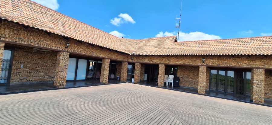 10 Bedroom Property for Sale in Swartruggens North West